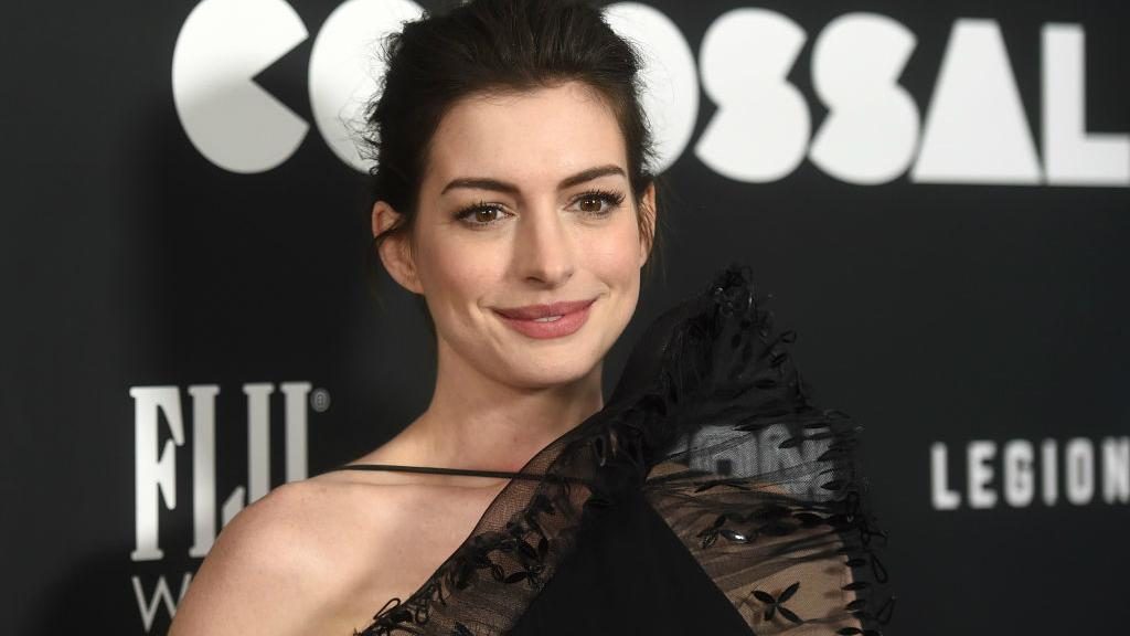 Anne Hathaway 