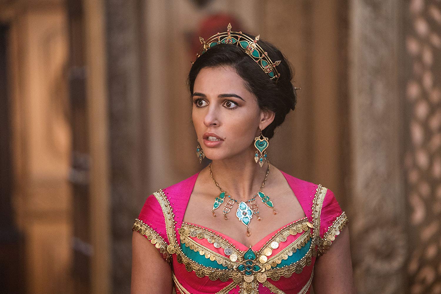 Is Naomi Scott Married? Bio, Husband, Parents, Ethnicity & Early Life