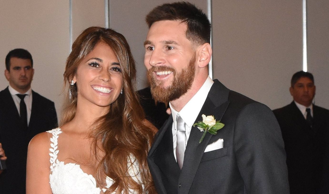 Lionel Messis Wife Antonella Gives Cristiano Ronaldos Girlfriend | The ...