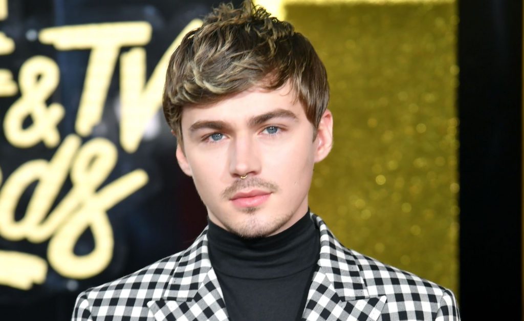 Things You Should Know About Miles Heizer - TheNetline