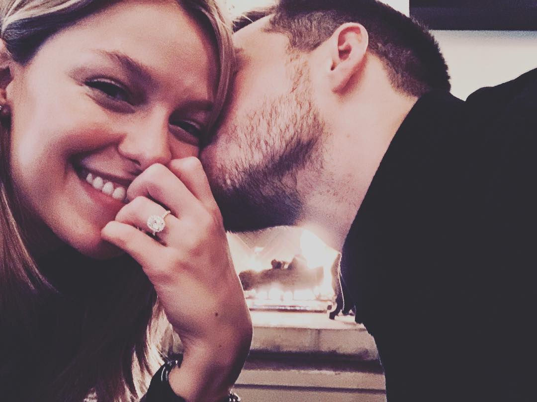 Melissa Benoist & Chris Wood'S engagement