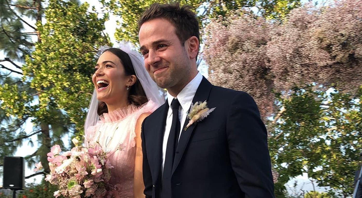 Mandy Moore and Taylor Goldsmith