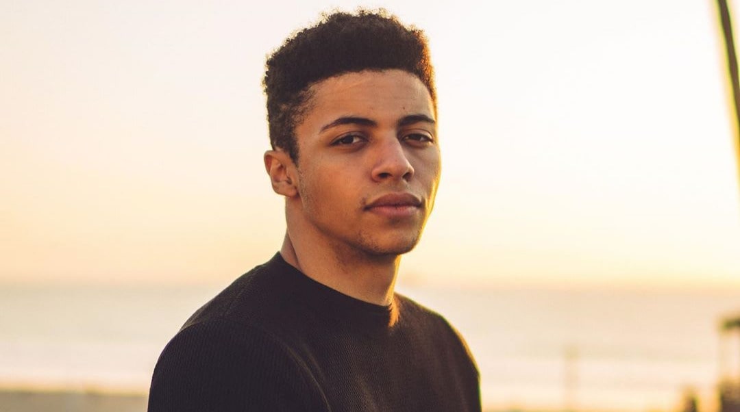 Den 25-år gammal 163 cm lång TSM Myth i 2024