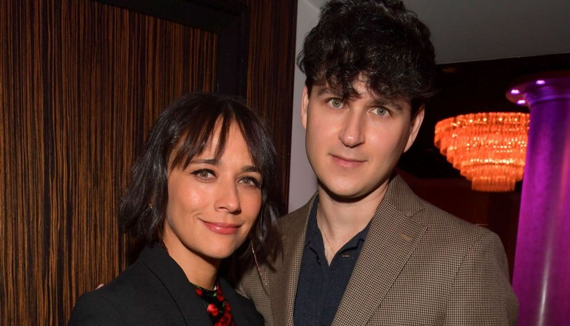 Rashida Jones and Ezra Koenig 