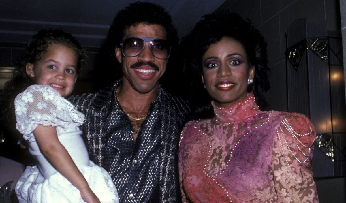 Nicole Richie, Lionel and Brenda Harvey