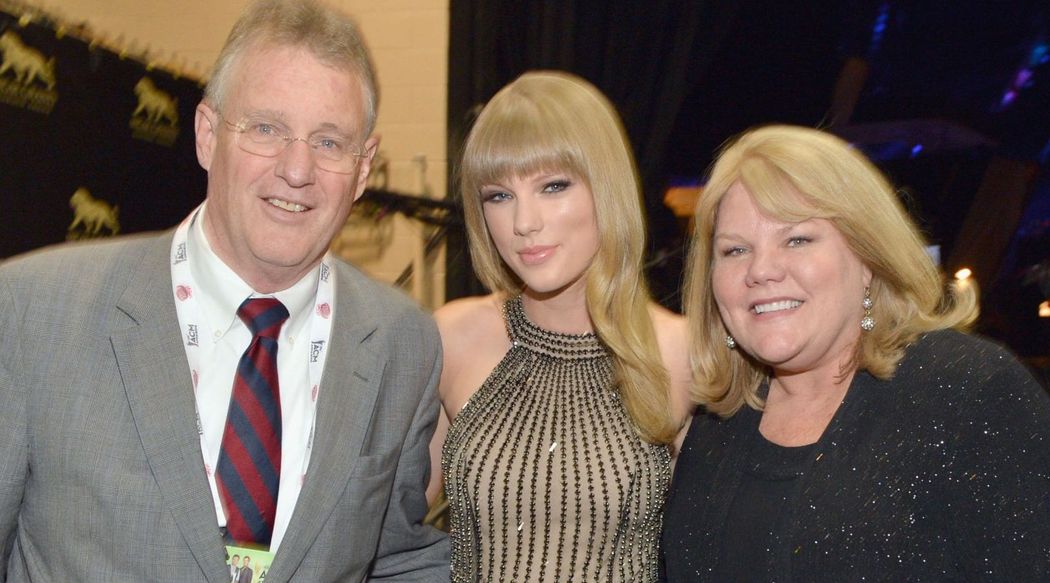 Scott Swift, Taylor Swift and Andrea Swift