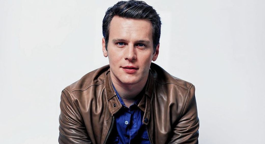 Jonathan Groff