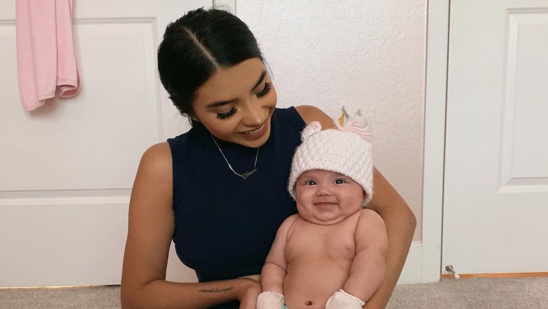 Elsy Guevara and her daughter
