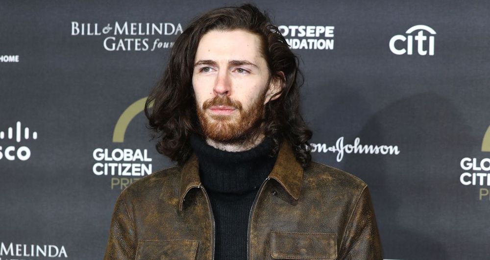 Is Hozier Gay? is he married? The truth about his sexuality - TheNetline
