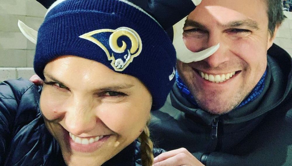 What We Know About Stephen Amell S Wife Cassandra Jean Thenetline