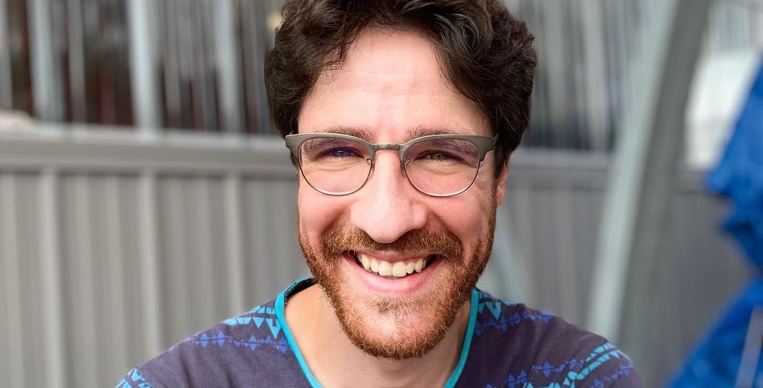 Is Dante in You season 3 really blind? Everything about Ben Mehl